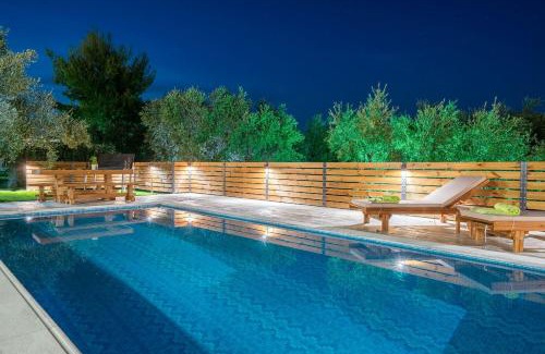 Fiolitis Villa | Natura Verde Villas
