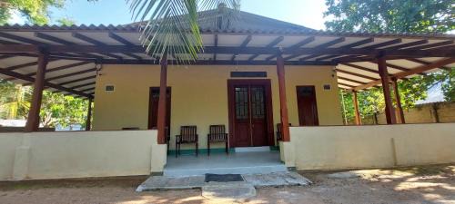 Etalai Villa | Nature Cabana, Talawila