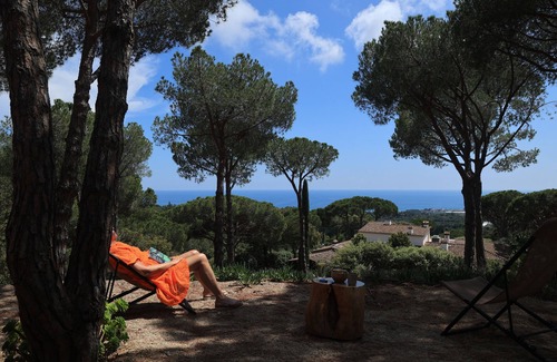 Sant Vicenc de Montalt Ski Chalet | Nature Cabin on private estate and Coast Barcelona with Wellness.