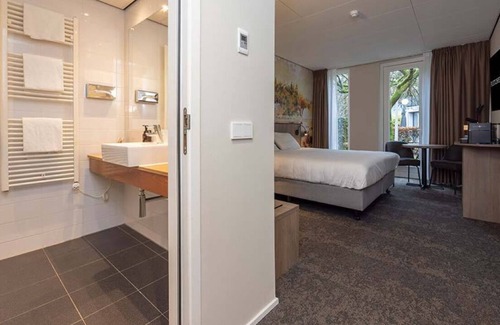 Krachtighuizen Hotel | Nature Escape | Quiet Hotel Rooms Near Forest and Wildlife - 3 Units