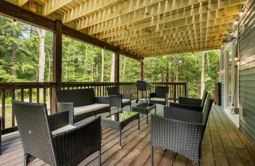 Sparrow Bush House | Nature Getaway - Creek, Firepit, Deck, Privacy - Delaware River