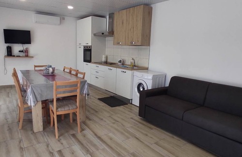 Polski Trambesh Cottage | NATURE HOUSE BULGARIA