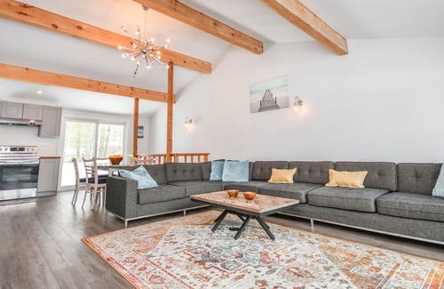 Tiny House | Nature's Cottage Tiny (Lafontaine Beach)