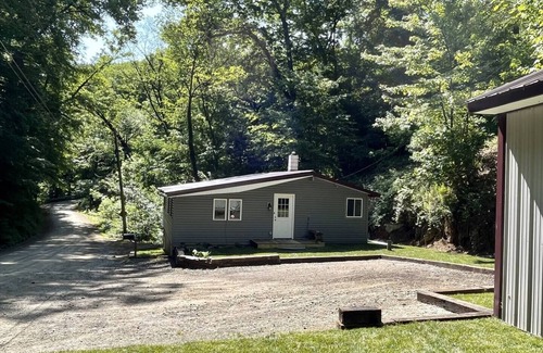 Delta Cabin | Nature's Grove Cabinnn