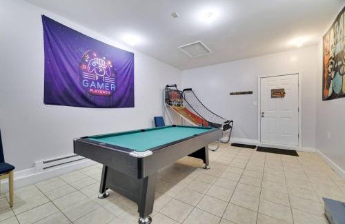 Tobyhanna House | Nature’s Haven:4 br/2.5 bath, game room & Fire pit