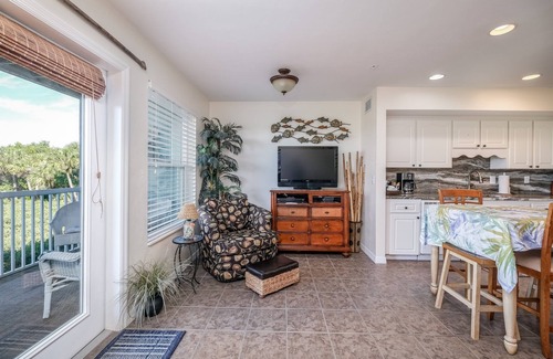 Cedar Key Condo | Nature's Landing A102 Budget Rates Downtown Unit
