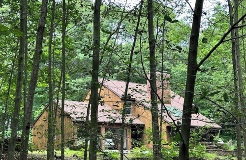 Bethlehem House | Nature's Nest - Indoor/Outdoor Forest Retreat; Fire Pit; Fireplace; onsite Brook