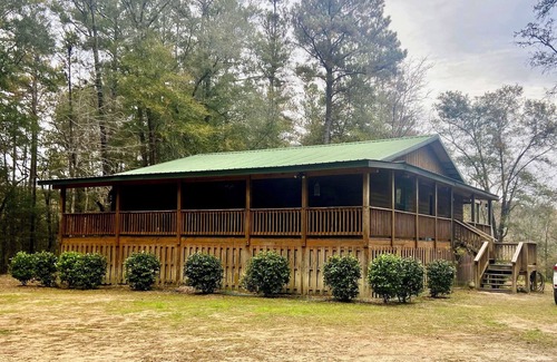 Red Level Cabin | Natures Paradise : Relax and Recharge at our Riverside Cabin Retreat