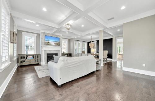 Santa Rosa Beach House | NatureWalk on 30A Overlooking Beautiful Pond!
