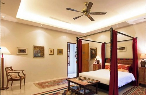 Chalong Bed & Breakfast | Naturist vacations for couples in Phuket.