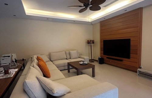 Chalong Bed & Breakfast | Naturist vacations for couples in Phuket.
