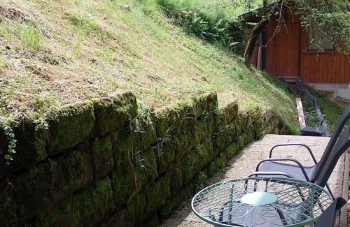 Bad Peterstal-Griesbach Apartment | Naturnahe Ferienwohnung mit Außenbereich. Haustierfreundlich!