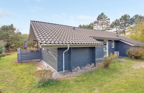 Sønderstrand House | "Nauka" - 2.3km from the sea by Interhome