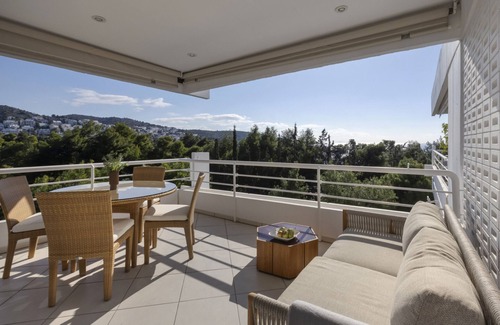 Vouliagmeni Apartment | Nausikas2 · Vouliagmeni