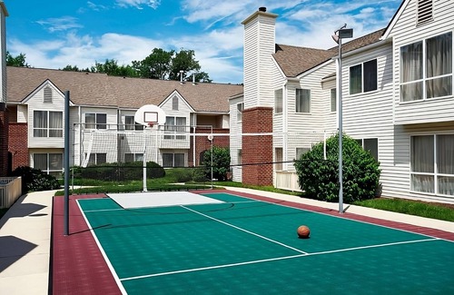 Parole Apartment | Nautical Adventure Awaits in Annapolis Suites! Pets Allowed Here! Free Breakfast