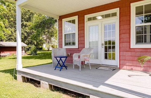 Galesville Apartment | Nautical Charm with Relaxing Waterviews! Your Chesapeake Getaway!