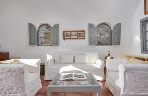 Firostefani Villa | Nautilus Villa