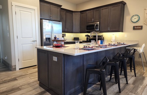 Page House | Navahouse w/Game Room, sleeps 6, by Antelope Canyon