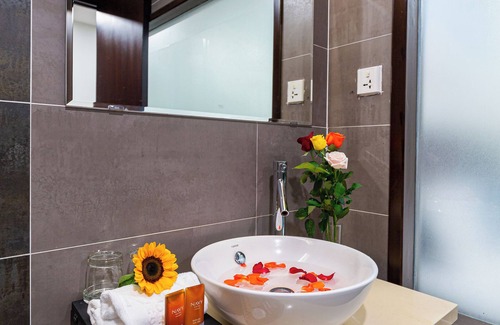 Tran Phu Beach Hotel | Navy Nha Trang 4 star rate locatited in center and next beach with good price