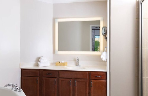 Downtown San Antonio Resort | NCAA Final Four: 1 Bedroom Deluxe at Club Wyndham La Cascada
