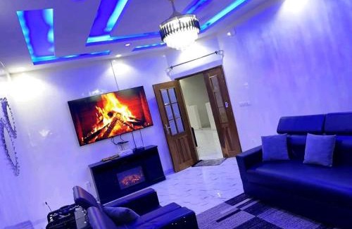 Pointe des Almadies House | ndiare ndiaye 2 chambres , salon , cour et garage villa