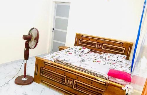 Pointe des Almadies House | ndiare ndiaye 2 chambres , salon , cour et garage villa