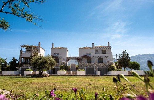 Neapoli Villa | Neapoli Villas Beachfront Villa
