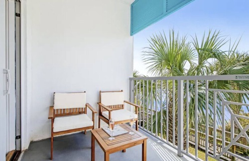 Sunnyside Condo | Near 30A, 2nd Floor condo with Lake View, Private Beach with Chair Service