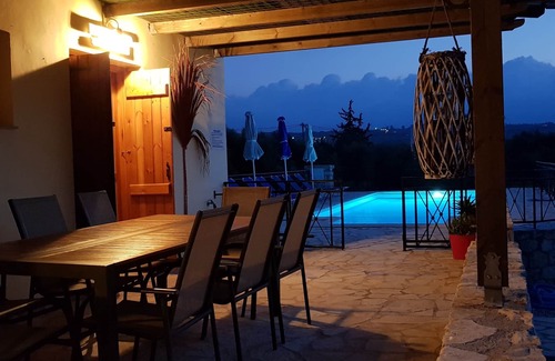 Apokoronas Villa | Near Almyrida ☀️ No Stairs! ☀️ Gated Private Pool For Child Safety ☀️ Free WiFi