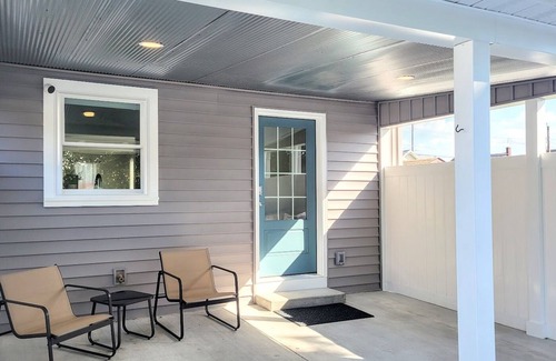 Lebanon House | Near Annville, Cornwall, Hershey, Lititz. Completely renovated. 30 day minimumnn