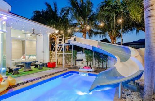 Cha-am Villa | Near Beach Two Pool villa 2