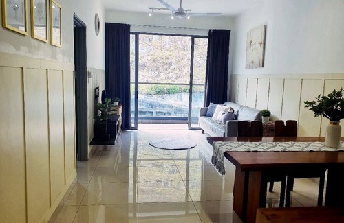 Brinchang Condo | Near BOH - Cozy 3 BR Family-sized condo with steamboat pot