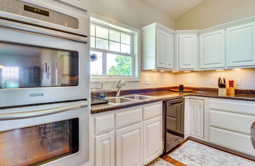 Mountain Home House | Near Bull Shoals Lake: Spacious Golfer's Getaway!