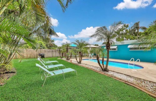 Largo House | Near Clearwater🏖🏄Home❤️Pool🏊King Bed🛌Parking🚘