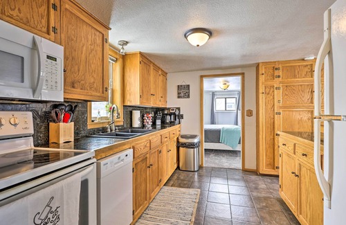 Kremmling House | Near Colorado River: Kremmling Home w/Mtn Views!