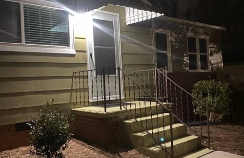 High Point House | Near Downtown-HPU-High Point Regional