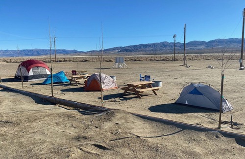 Olancha RV Rental | Near Eastern Sierras RV Campsite #13 at Lake Olancha