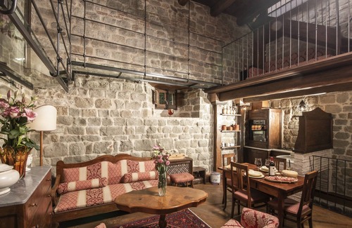 Pratovecchio Other | Near FLORENCE dreams MEDIEVAL TOWER LUNGARNO, JACUZZI ROOF for couple in love