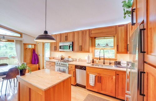 Egremont Cabin | Near Hiking: Renovated 4-Acre Berkshires Retreat!