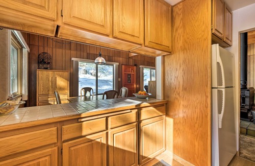 Bear Valley Cabin | Near Hiking & Skiing: Bear Valley Cabin!