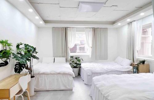 Mapo Apartment | Near Hongik University Station Suite Room