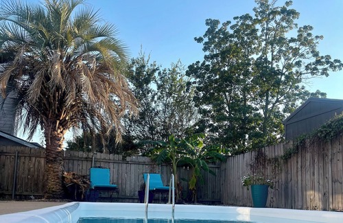 Milton House | Near Hospital & Shopping Centers- 3/2 with pool