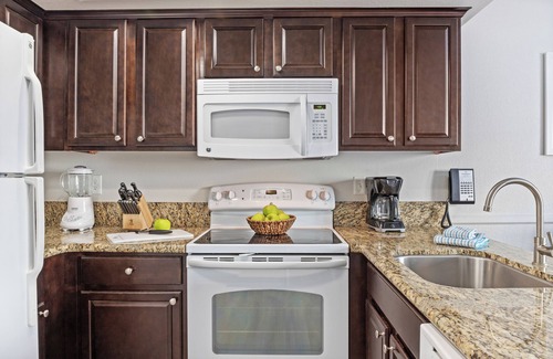 Lake Havasu City Resort | Near Lake Havasu, 1BR w/Whirlpool Tub at Top-Rated Resort, Pool & FREE WIFI