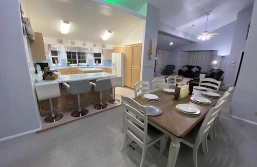 Big Bear House | Near Lake with Hot tubs, Game Room & 06Cars Park Spacenn