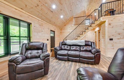 Cave City House | Near Mammoth Cave Family-Friendly Cabin with Patio!