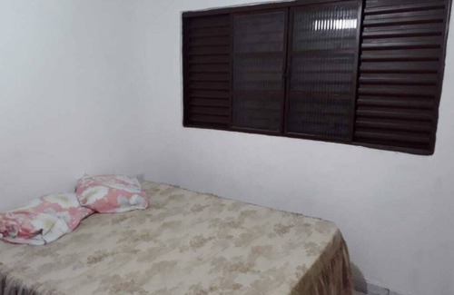 Guaratingueta House | Near market and bakery.