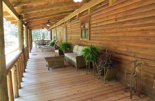 Clarksville House | Near Panama City Log Home Chipola River Dead Lakes Scenic Views On River