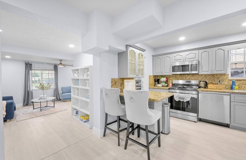 Hollywood House | Near Parks & Casinos: Modern Home in Hollywood!