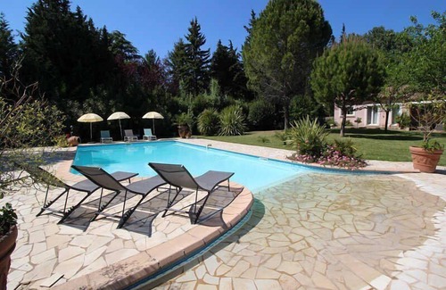 Saint-Etienne-du-Gres House | Near Saint-Rémy-de-Provence, villa with swimming pool, air conditioning, park, dog allowed (1).