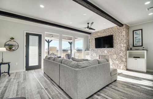 Grove House | Near Shangri-La Lake-View Monkey Island Home!